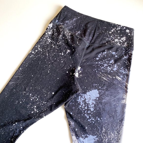 Nike Legendary Dri-Fit Tight Leggings Splatter Print - Picture 6 of 9